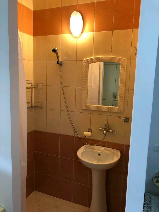 Aris Apartment Саранда Экстерьер фото